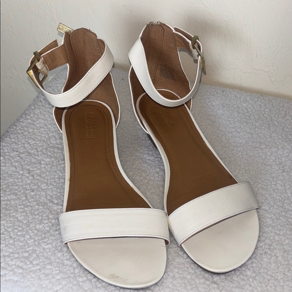 Kenneth Cole Reaction White and Brown Sandals with Ankle Strap